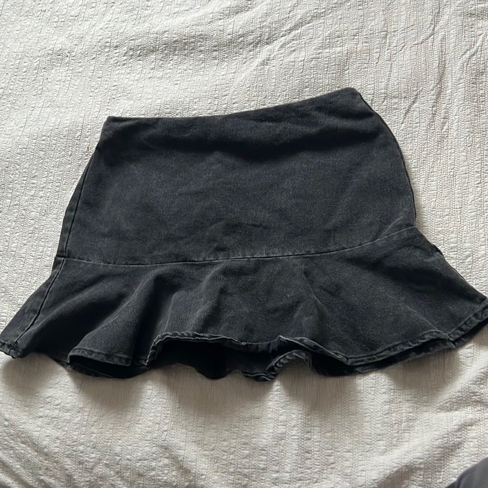 Forever 21 ruffle skirt size large